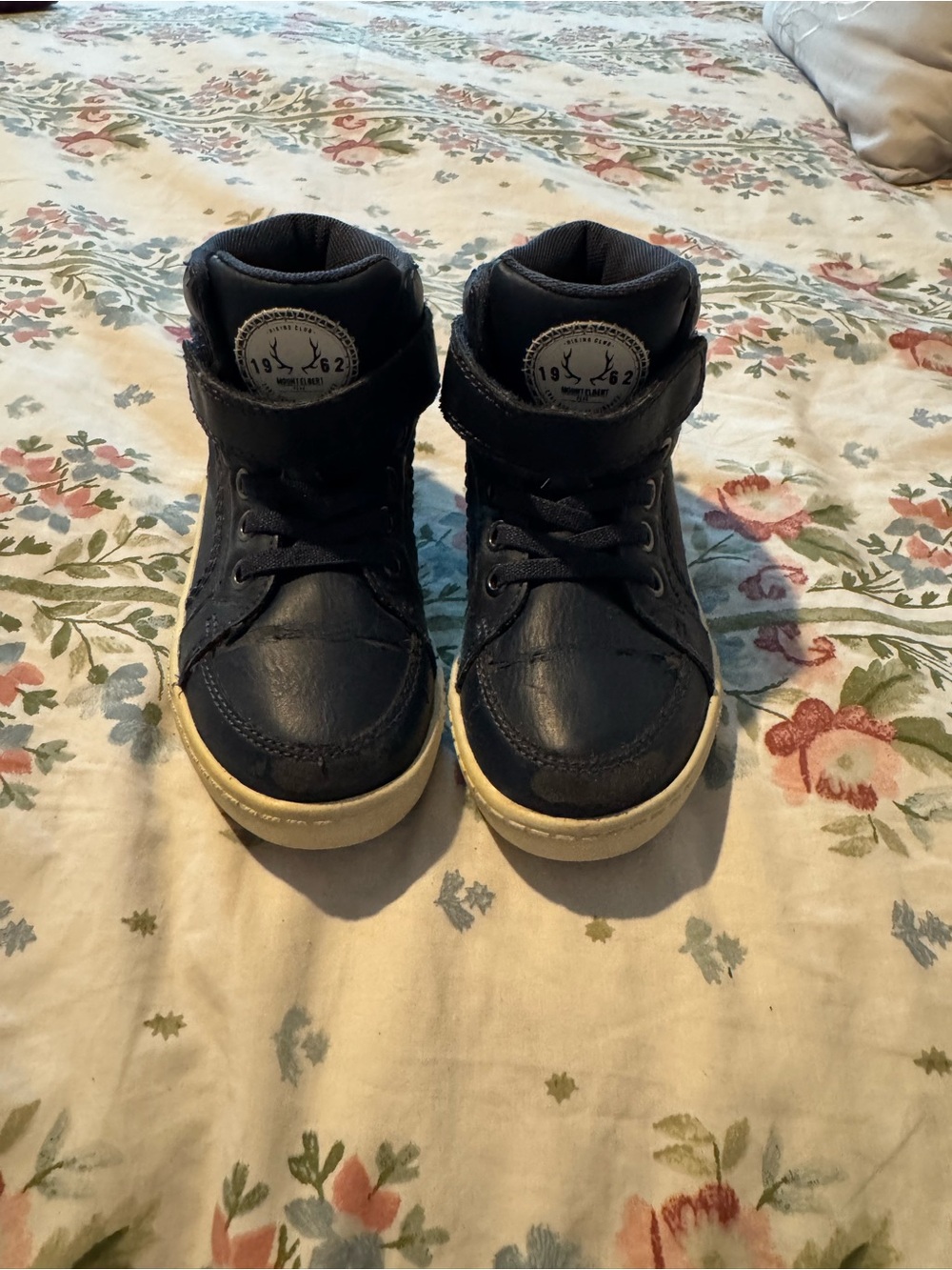Kids High-Top Sneakers in Navy with Hook-and-Loop Strap